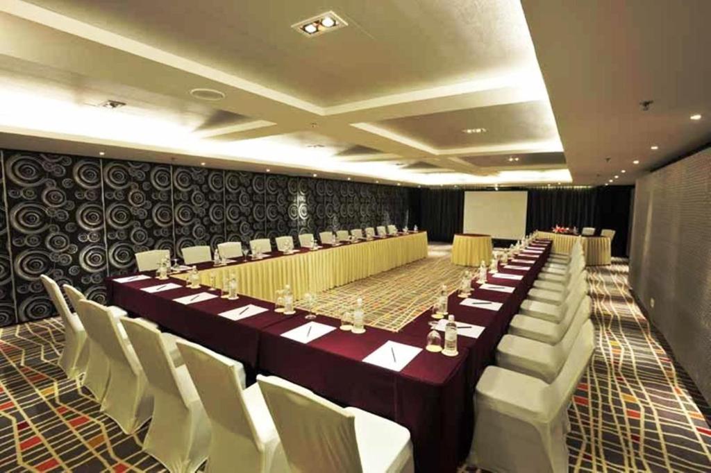 Centro business