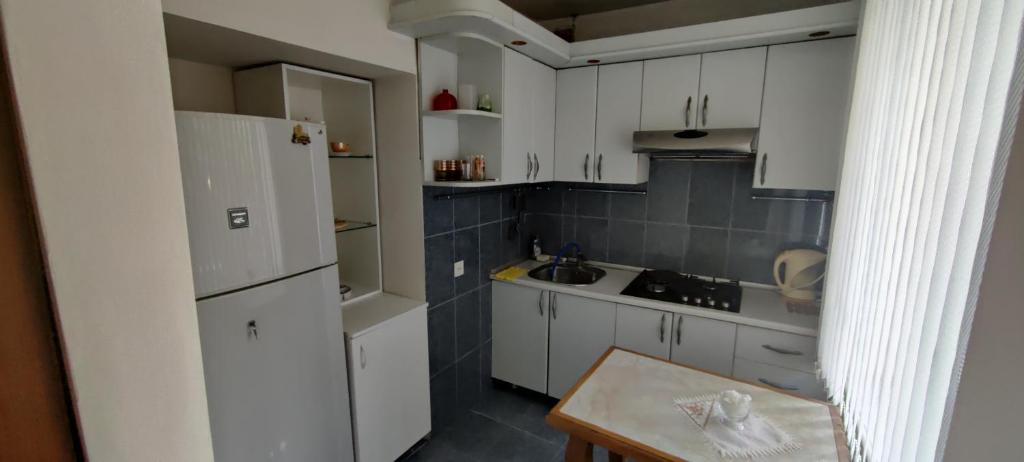Budget One Room Apartment — Hotel in Baku