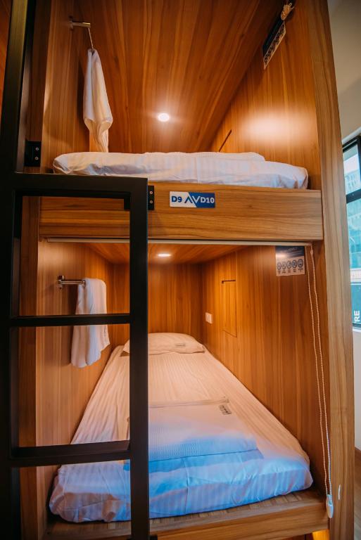 Bluewaters Pods 38 Hongkong St photo