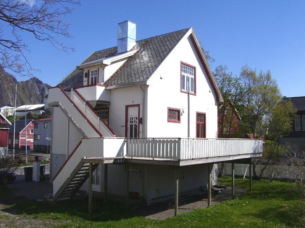 Villa Svolvær — Hotel in Svolvaer