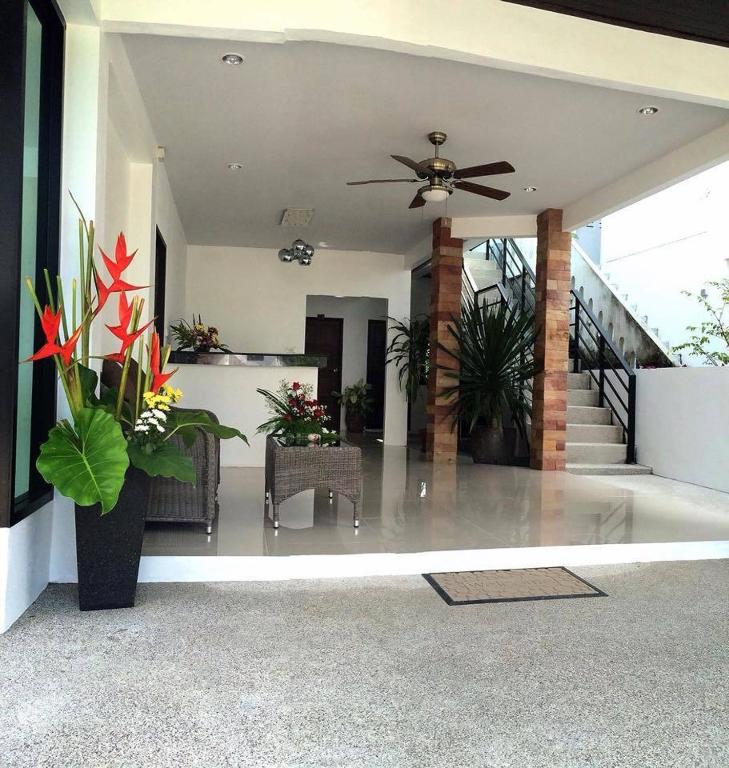 The Seashore Kamala Service Apartment photo