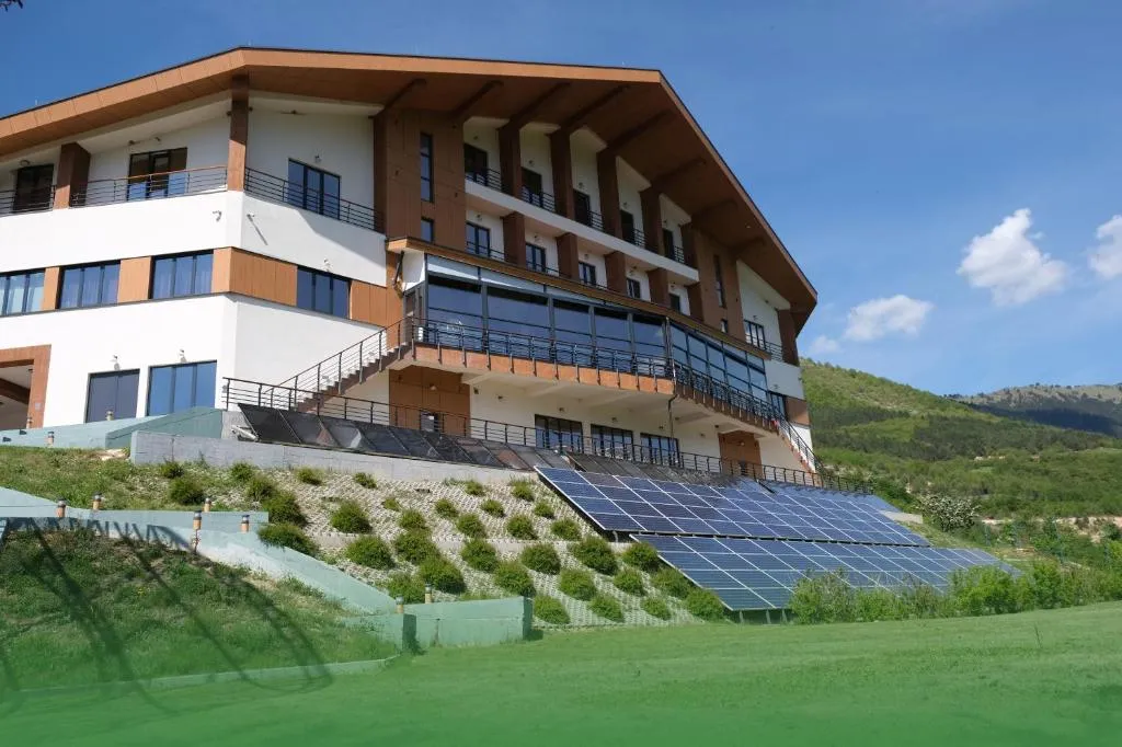 Abi Green Hotel Prevallë, hotel en Prizren