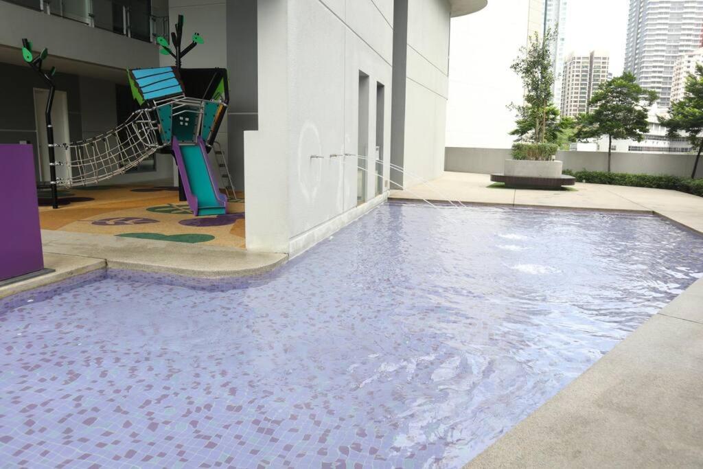 MyCrib45*The Robertson KL-B.Bintang  photo