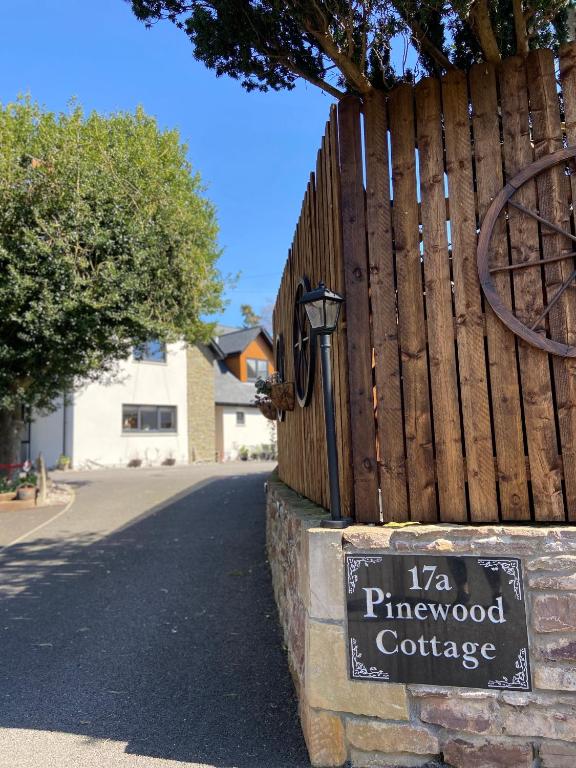 Pinewood Cottage Apartment & B&B Inverness photo