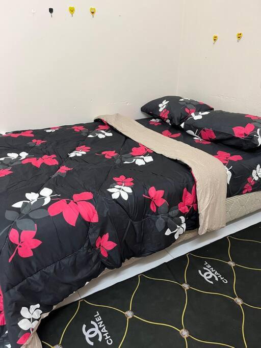senawang seremban 4 bedroom with a free parking photo