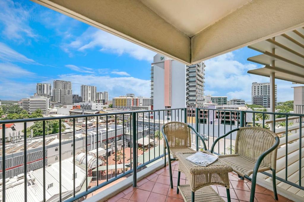 Darwin Harbourside Escape - Two Adjacent King Suites, Darwin