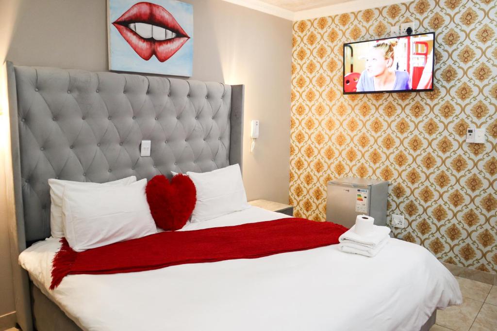 Gold Crown International Hotel photo