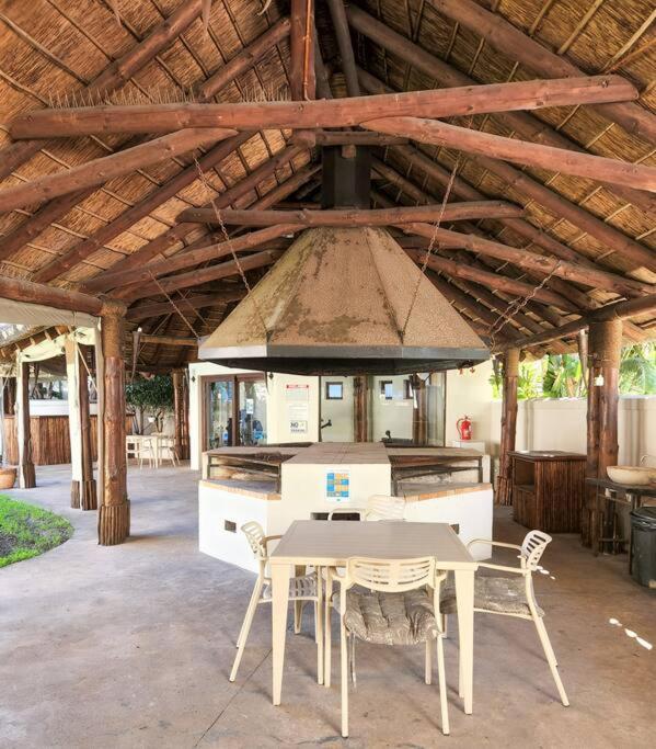 Lovely studio apartment with a pool and parking photo
