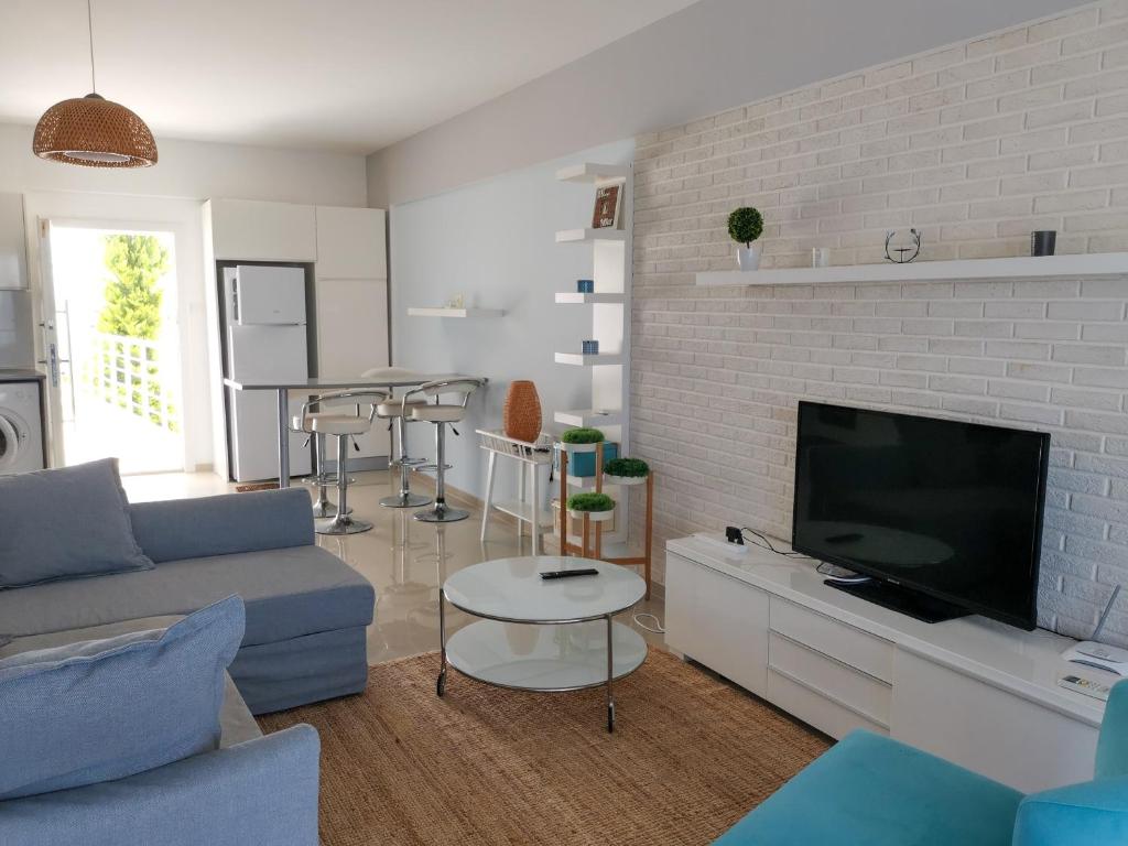 Трехкомнатные апартаменты в жилом комплексе Caesar Beach D4 Flat13, Boğaz