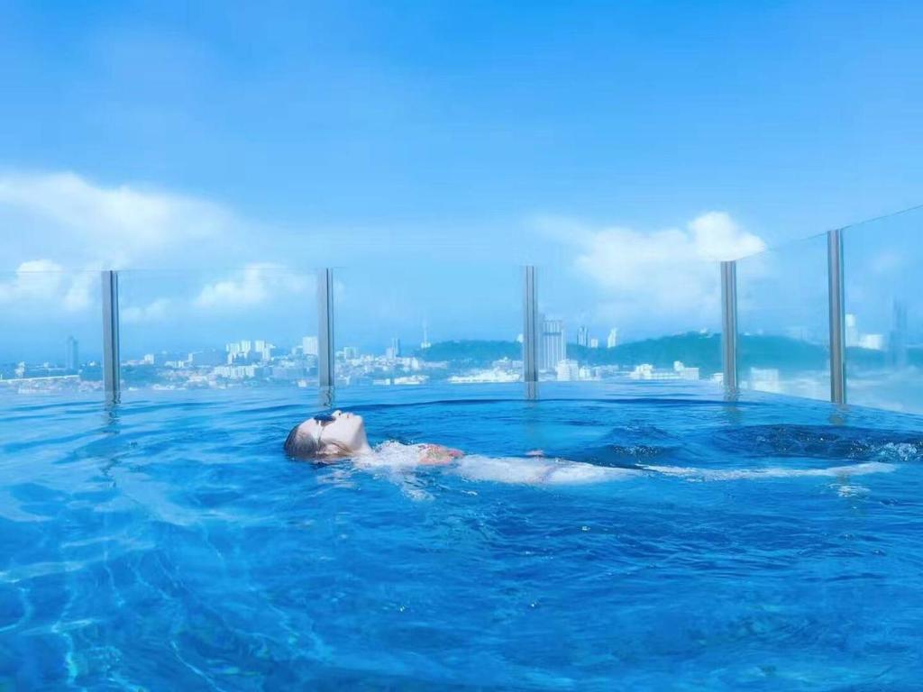 s泰国芭提雅thebase无边泳池公寓 市中心 临近大海, Pattaya Central