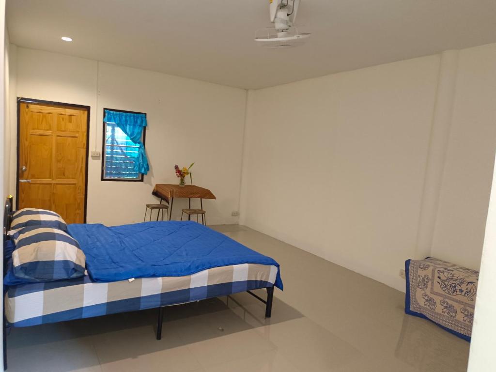sunny in town backpacker — Hotel in Pai