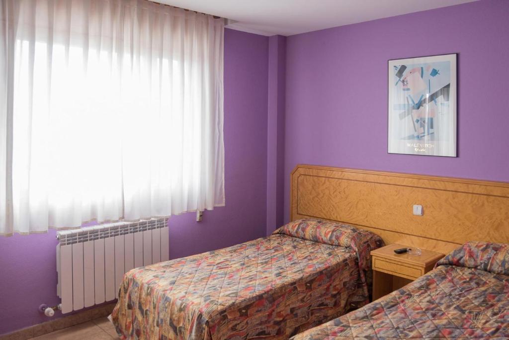 HOSTAL DON JAVIER, Ororbia