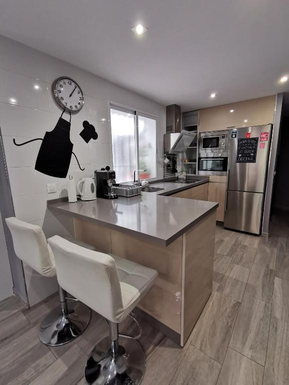 Great location with Free private parking - 3