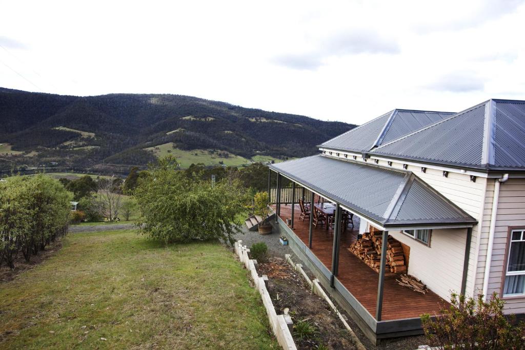 House on the Hill Bed and Breakfast photo