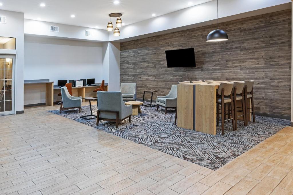 Candlewood Suites Mount Pleasant photo
