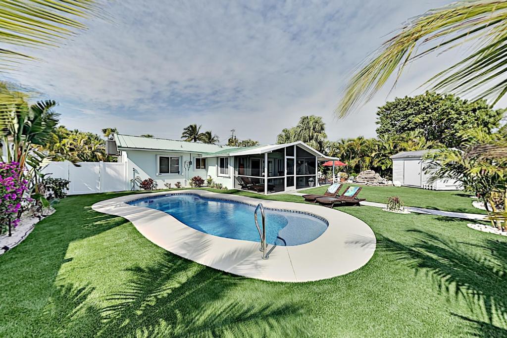 Coral Cove, Marathon