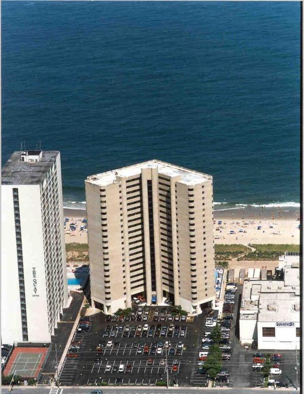 Atlantis 1608 condo, Ocean City