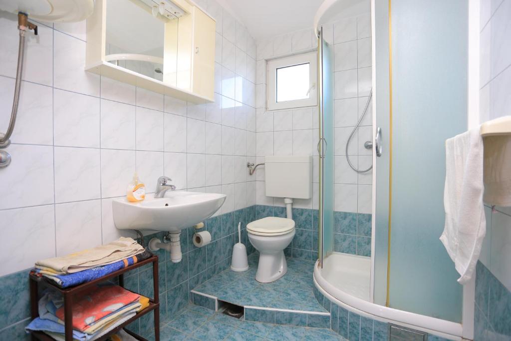 Apartments with parking space Slatine Ciovo - 2030 전경