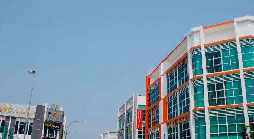 1 Orange Sri Petaling