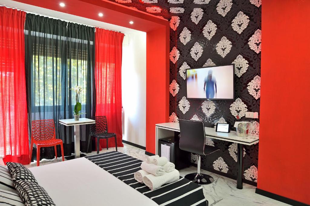 Black &amp; White G&amp;G — Hotel in Rome