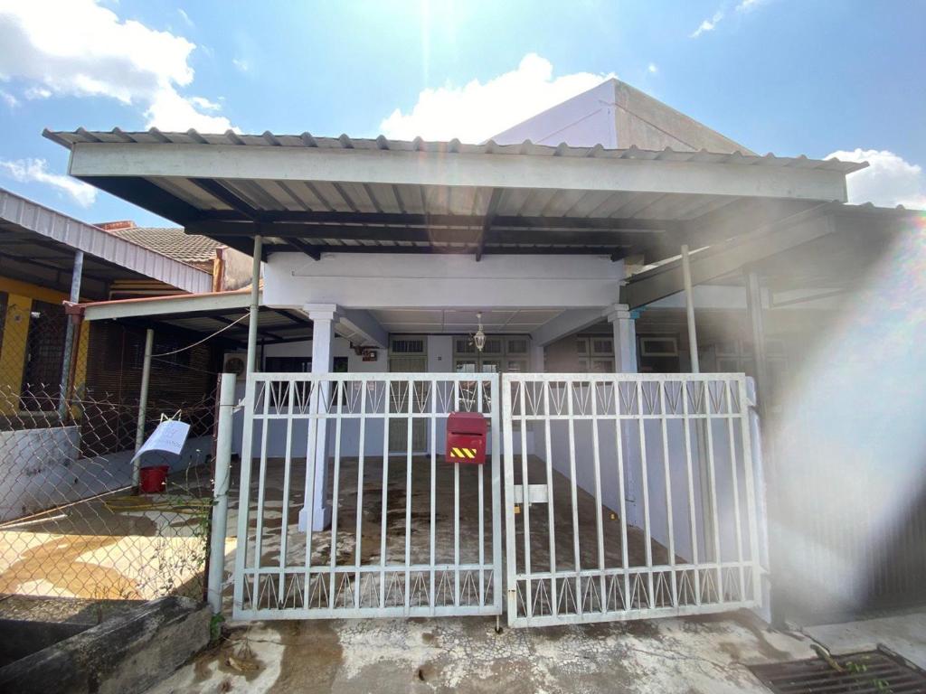 Iman Homestay - Islam only photo