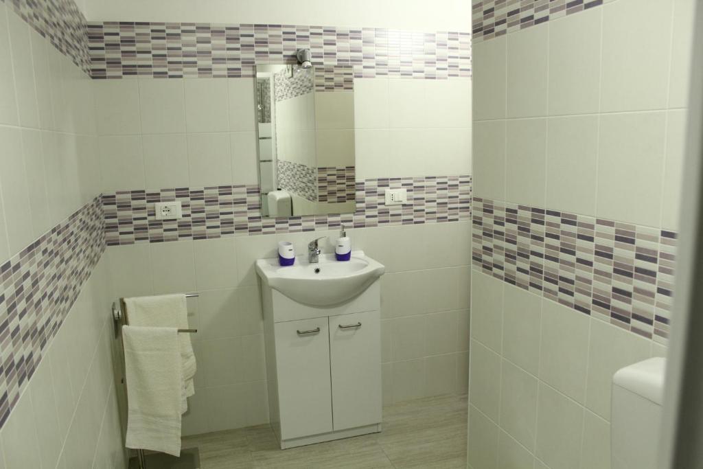 Roberto Guest House - 4
