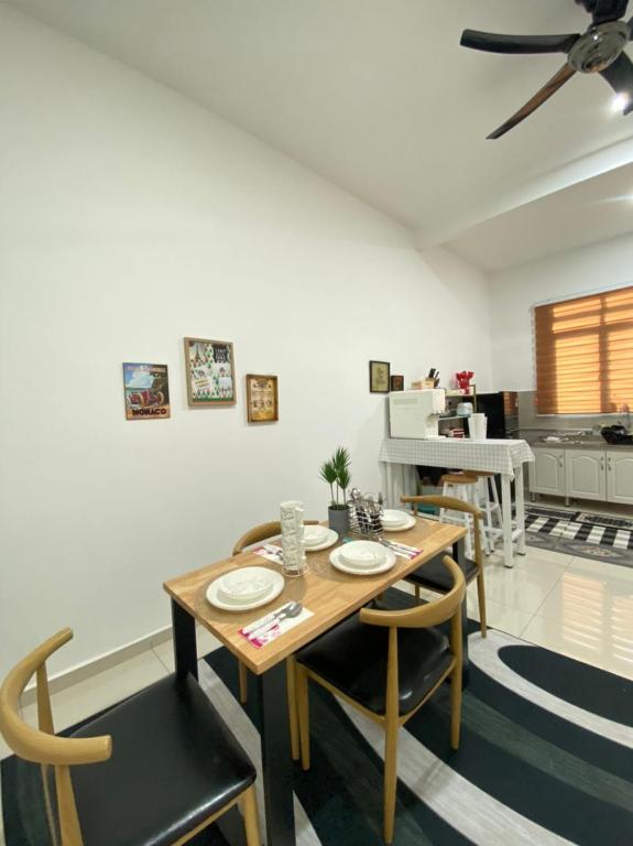 Homestay NurQaseh D’Klebang photo