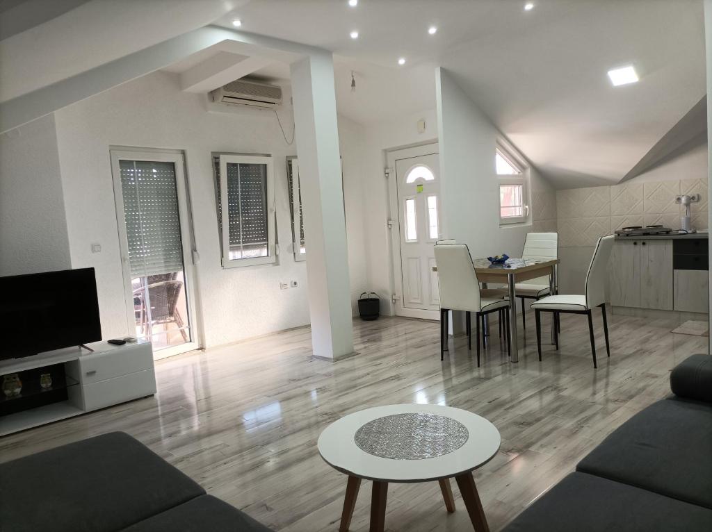 Ceca Apartment, Gevgelija