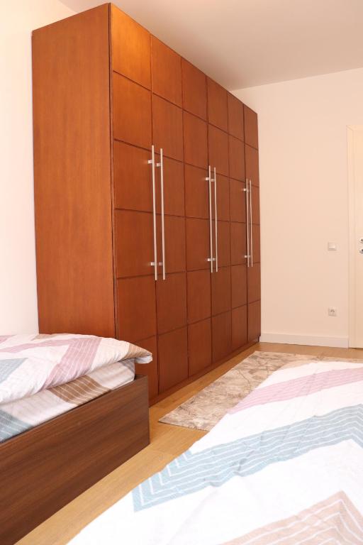 Cozy 2-bedroom rental unit. photo