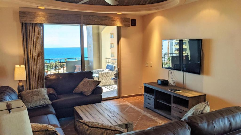 Luxury Condo Bella Sirena 405-C - Unmatched Views Over the Pool to the Sea - 5