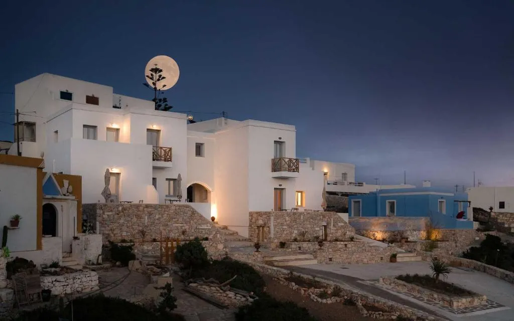 MIKRES CYCLADES DONOUSSA, hotel in Donoussa