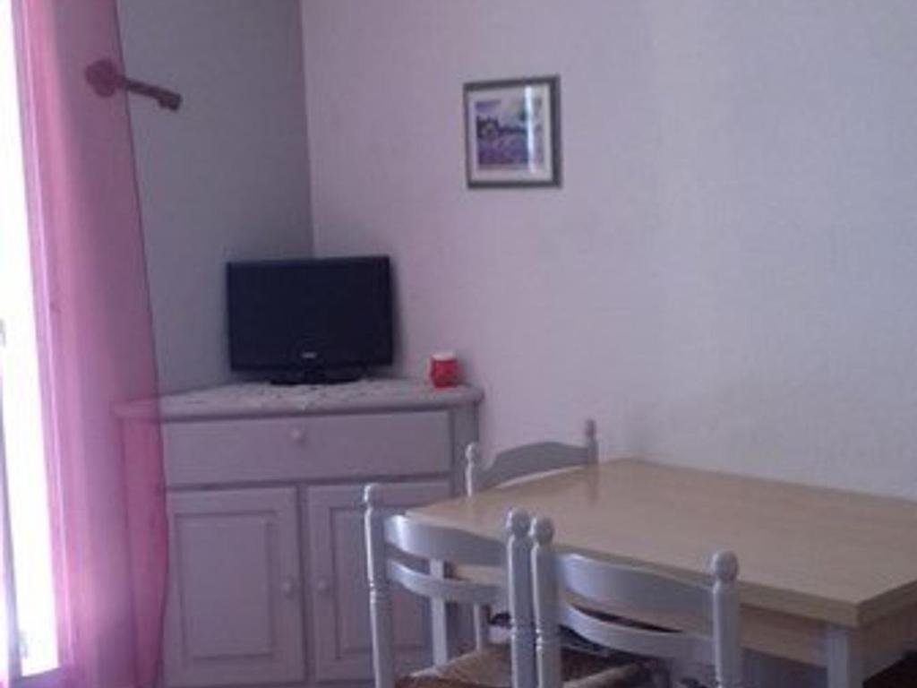 Charmant studio climatisé en rez-de-jardin, proche plage, avec garage privé à Cavalaire-sur-Mer - FR-1-226B-116 - 4