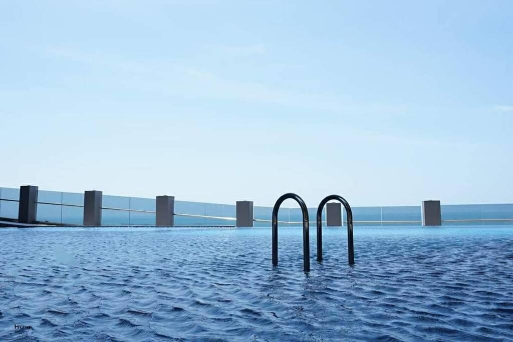 Romantic&PremiumSuite●PrivateBathtub●InfinityPool●Netflix●FreeCarpark●ImperioResidence●LuxuryCondo photo