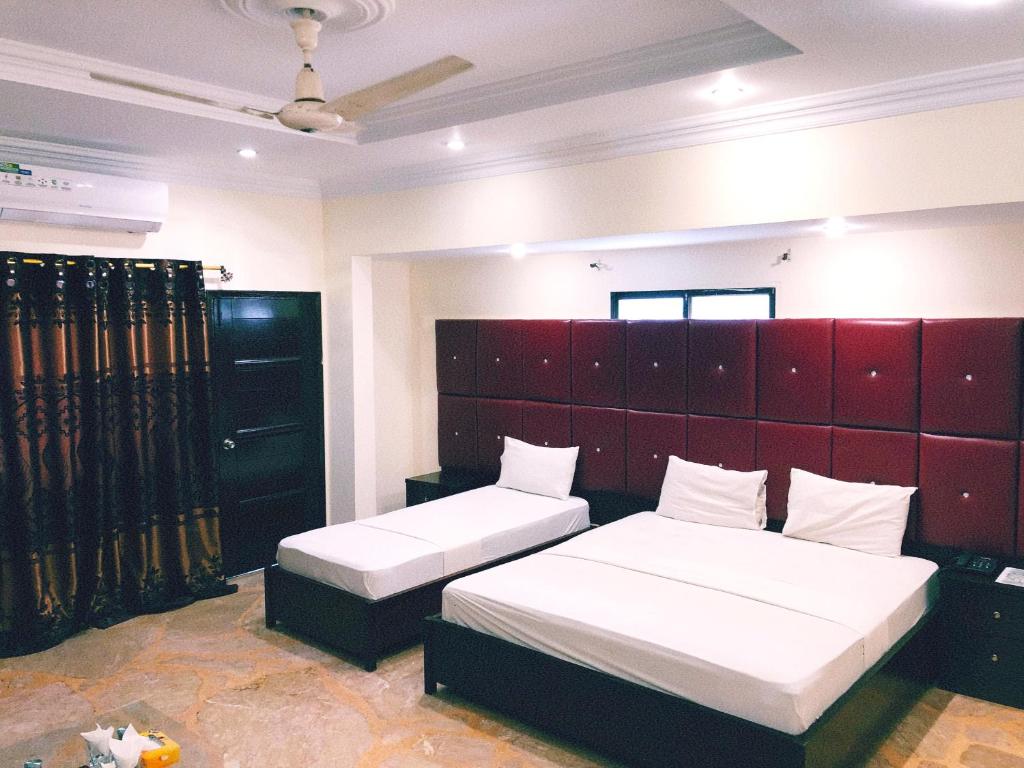 The Muslim Guest House — Hotel in Karachi