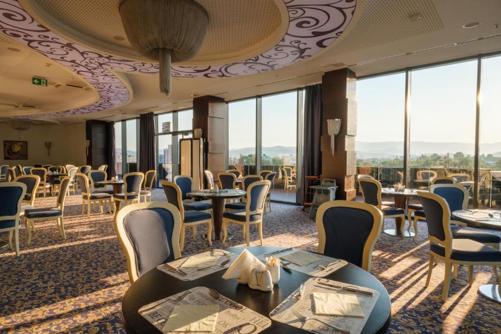 Malak Regency Hotel - 4