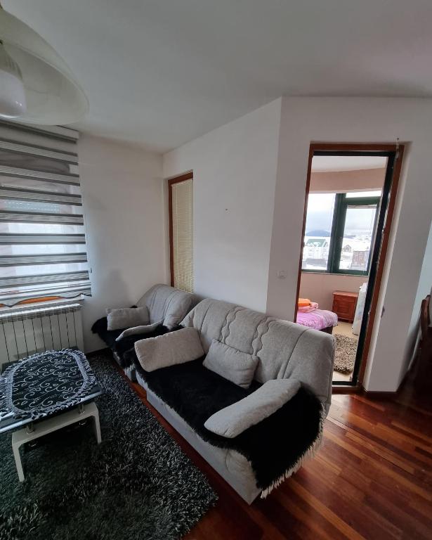 Deluxe Apartment LV - 2