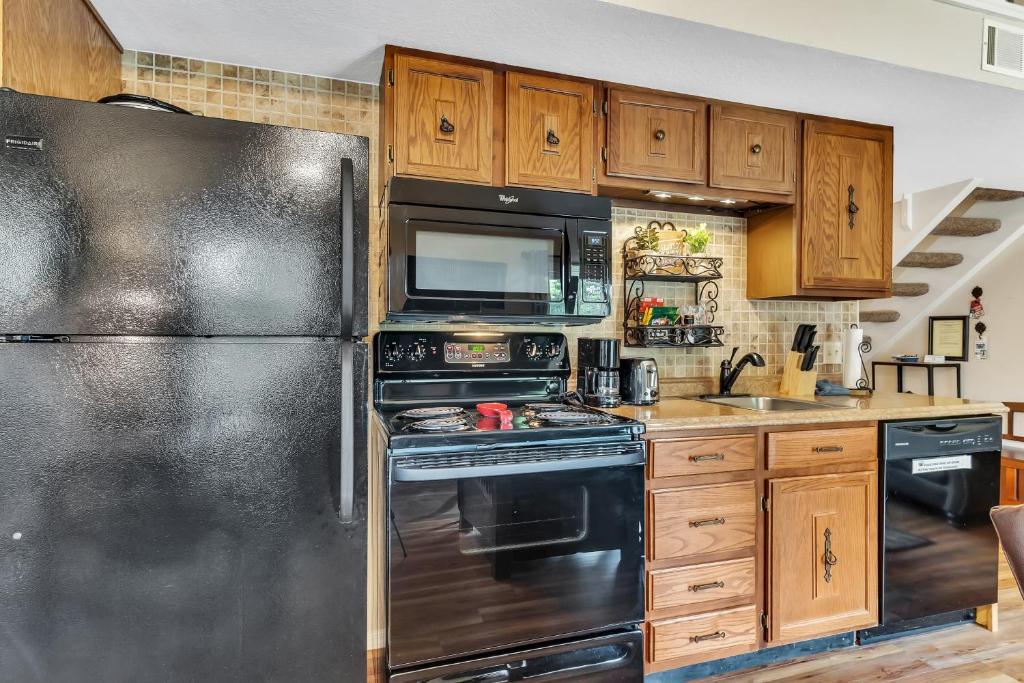 Tuscany on Taneycomo Condo 전경