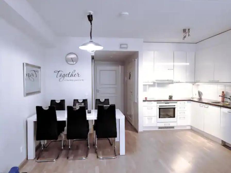 Comfortable 1-bedroom apartment with Sauna nearby Airport
