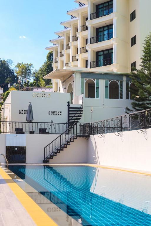Swimming pool, Heaven View Krabi in Krabi
