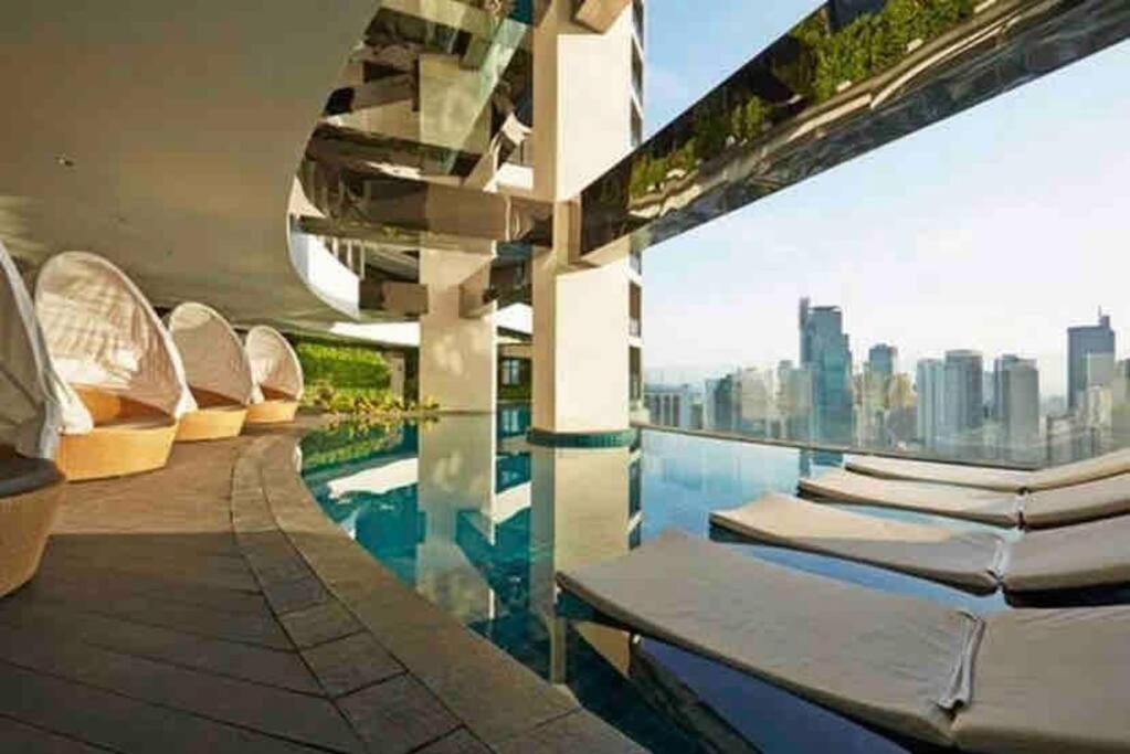 Cozy 2 Bedroom Apartment in Gramercy Residences photo