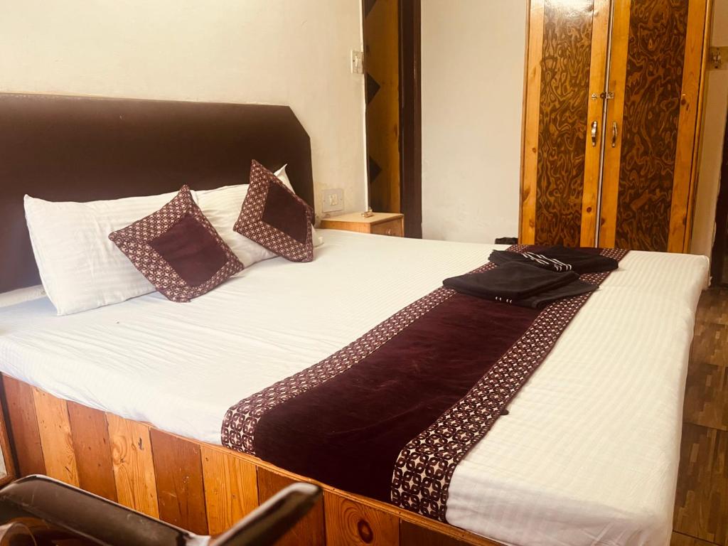 Hotel Solitaire - With Best View of Mountains photo