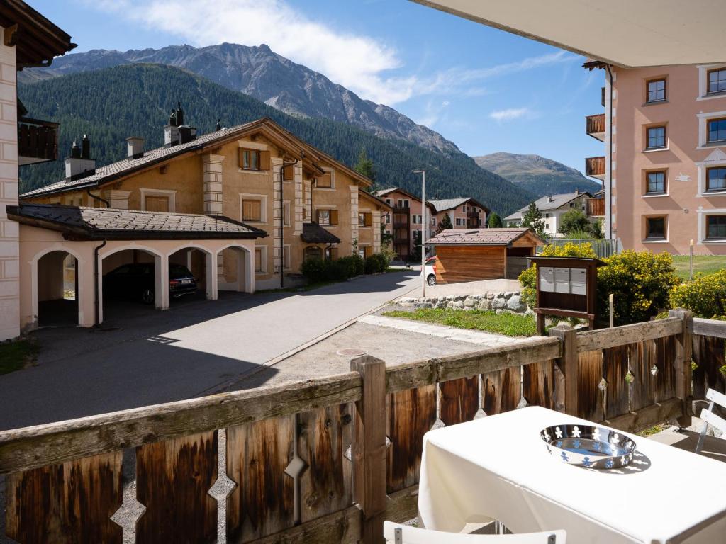 Apartment Chesa Mezzaun by Interhome - 5