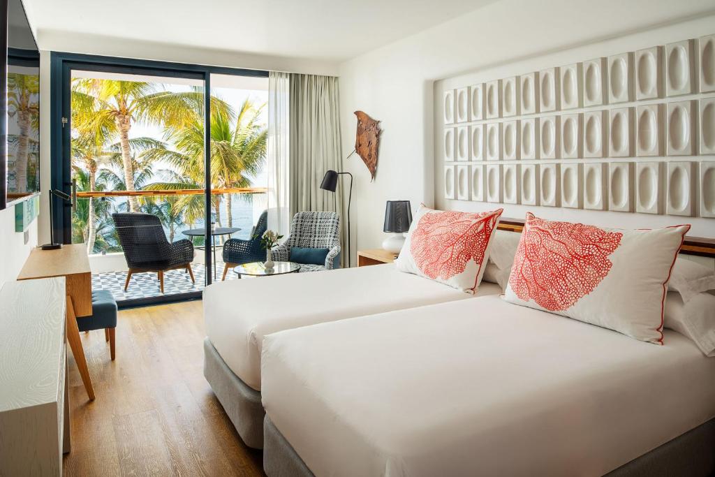 Hotel Fariones — Puerto del Carmen, Canary Islands