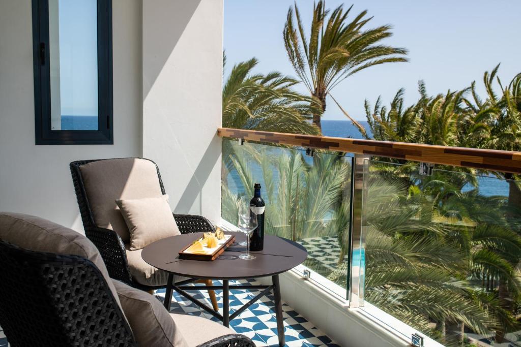 Hotel Fariones — Puerto del Carmen, Canary Islands