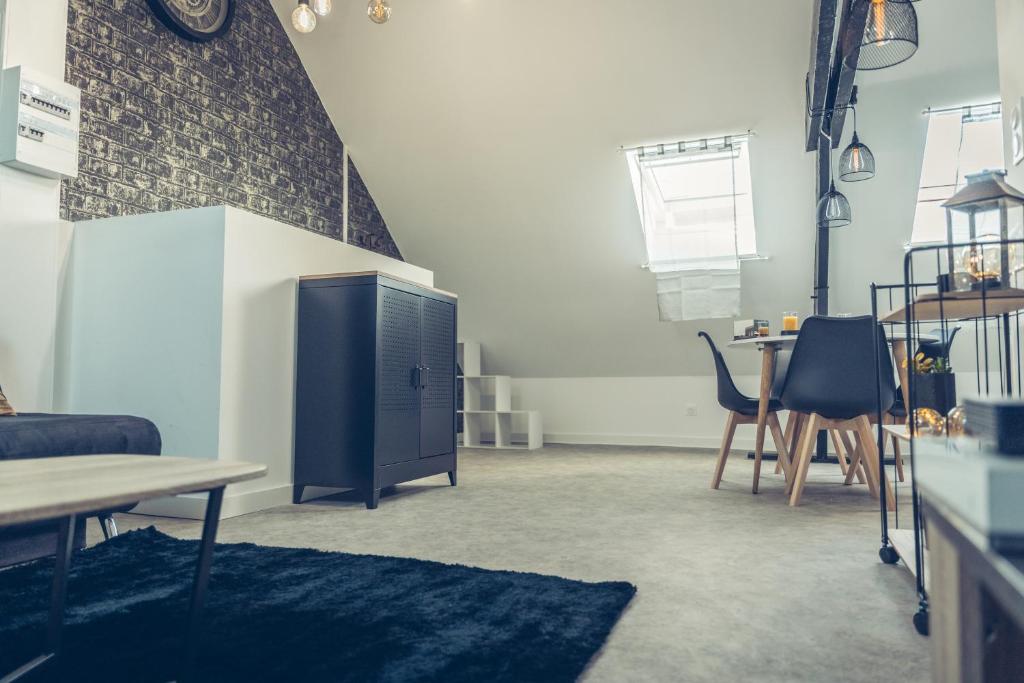 Le loft superbe studio avec stationnement gratuit - 5