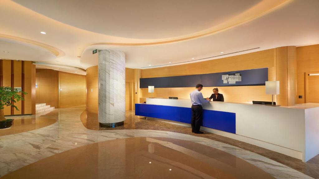 Holiday Inn Express Nantong Downtown photo