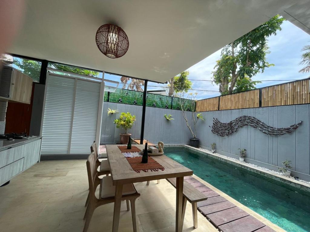 Modern Balinese Villa with Scenic View photo