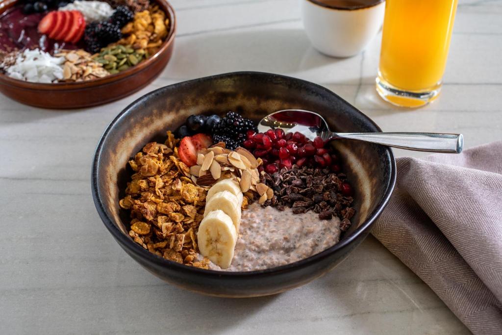 อาหารและเครื่องดื่ม