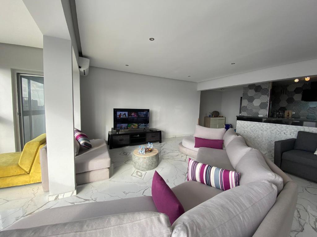 Anfa 118 - Best view in town. 3 bedrooms. 2 bathrooms. Great location. photo