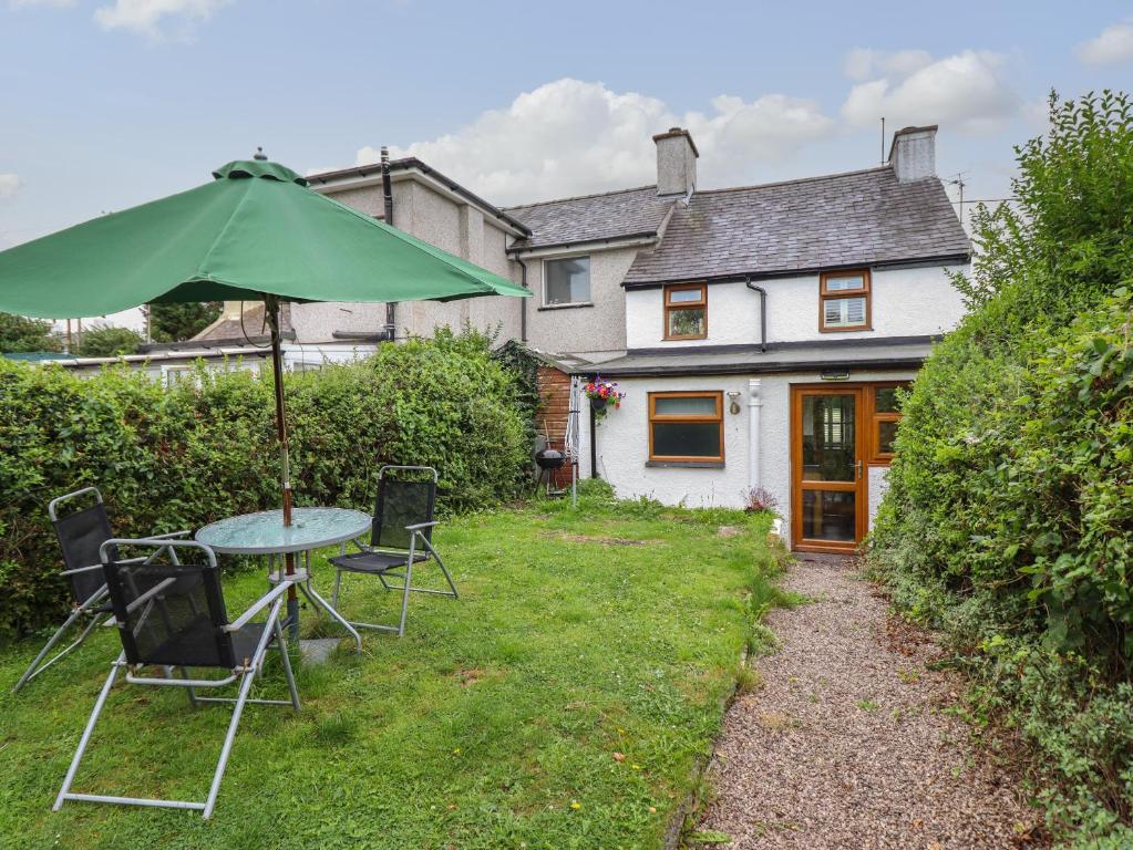 Gwenallt, Bodorgan photo 4